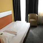 Hotel Ghotel & Living Muenchen-city 3*
