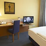 فندق Ghotel & Living Muenchen-city 3*